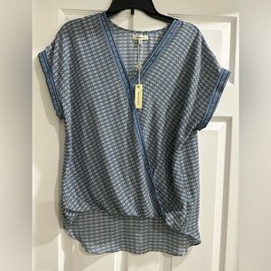 New Max Studio Blue Patterned Short Sleeve High Low Shirt Blouse Top Medium